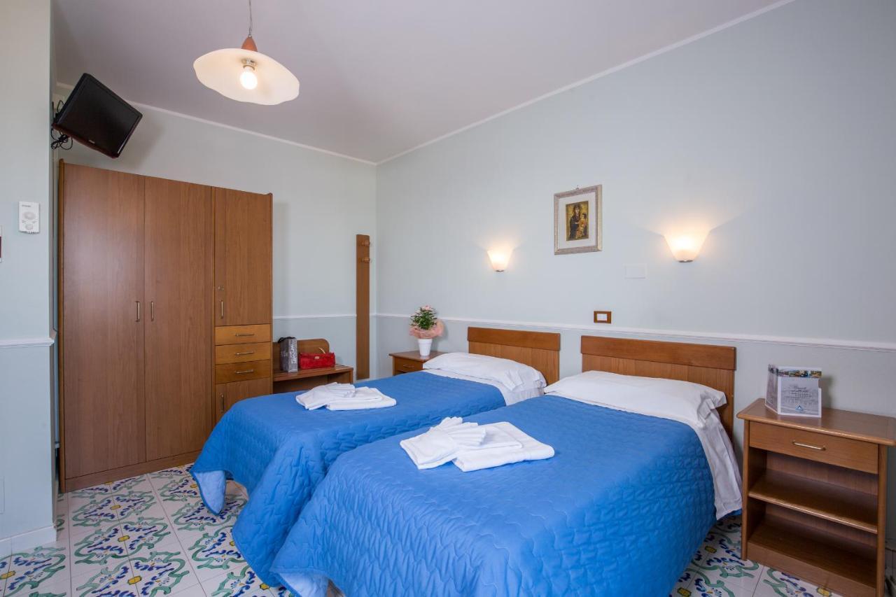 Hotel Casa Tra Noi Rom Exteriör bild