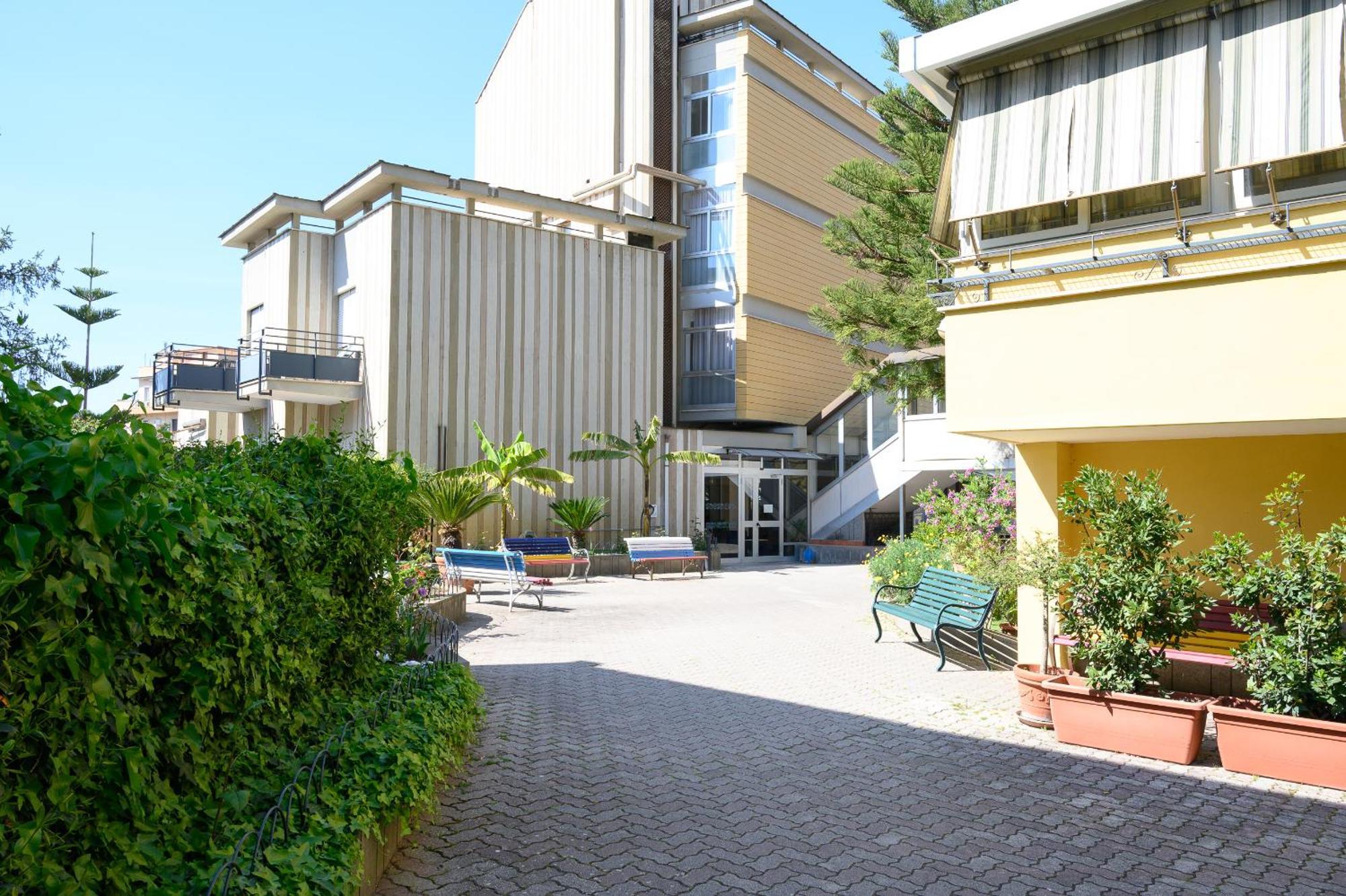 Hotel Casa Tra Noi Rom Exteriör bild