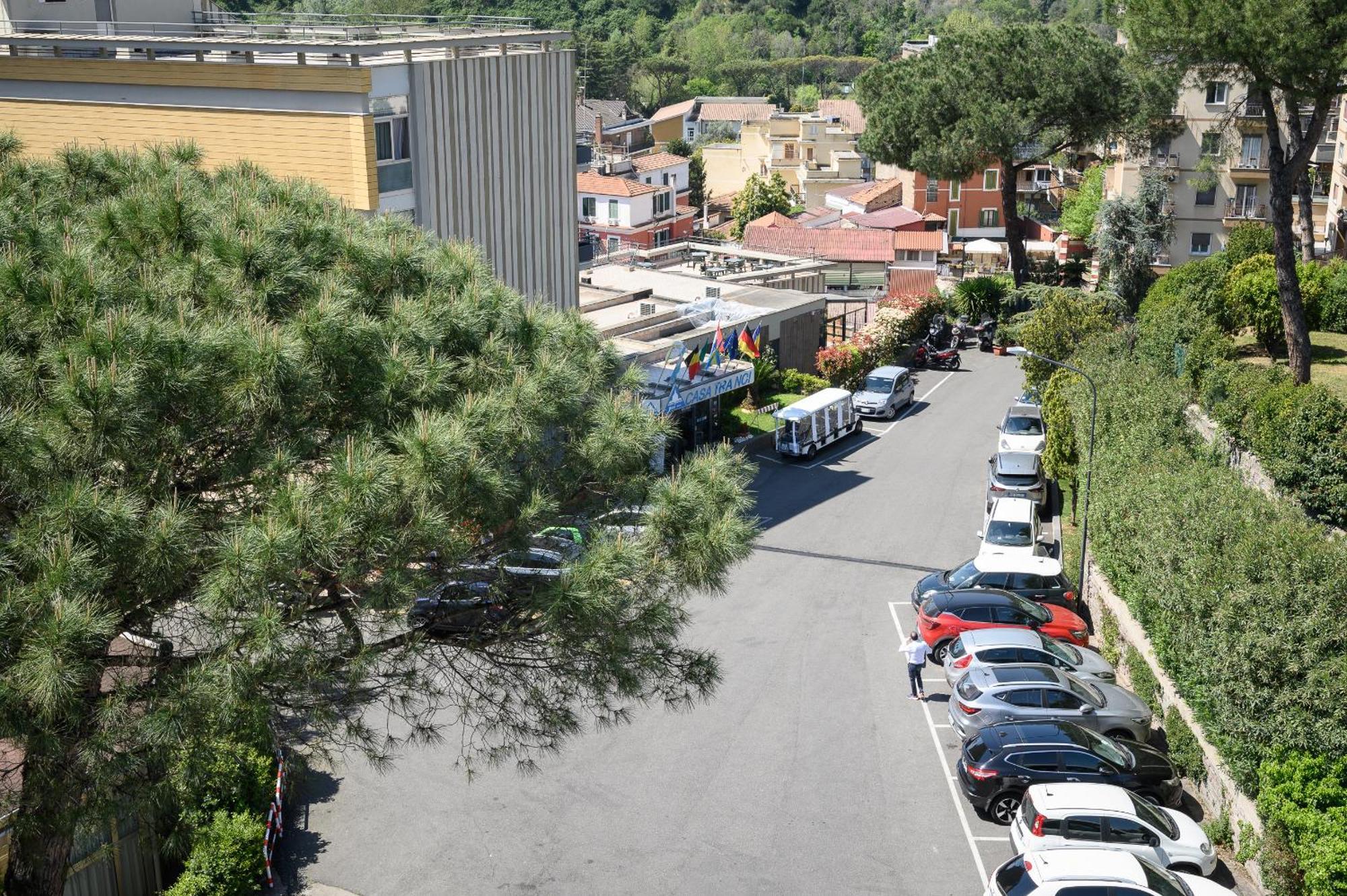 Hotel Casa Tra Noi Rom Exteriör bild