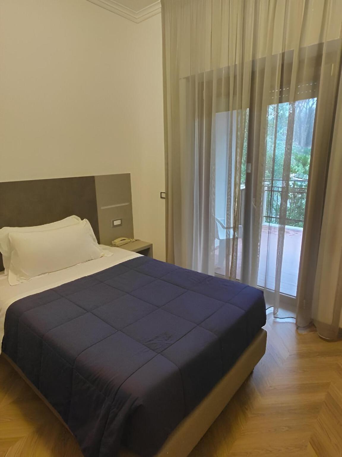 Hotel Casa Tra Noi Rom Exteriör bild