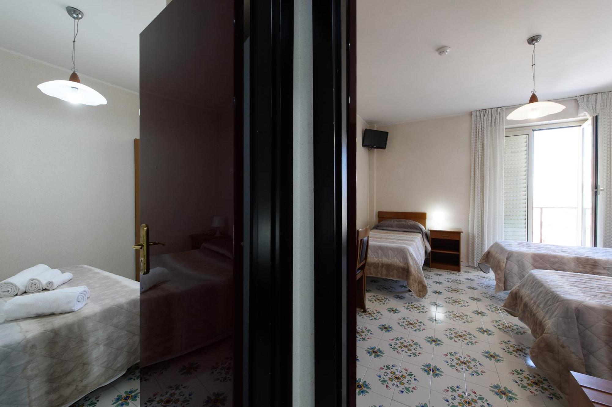 Hotel Casa Tra Noi Rom Exteriör bild